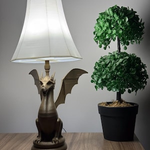 Dragon Table Lamp  Fantasy and Unique Decorative Lighting,Table lamp,Fantasy lamp,Decorative lamp,Night light,Dragon decoration,Mythological