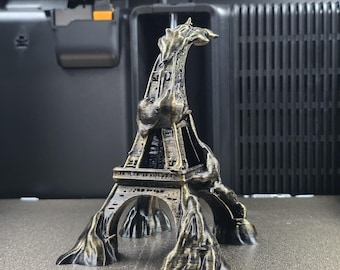 Verderbte Eiffelturm Statue: vergoldete Post-Apocalyptic Illustration