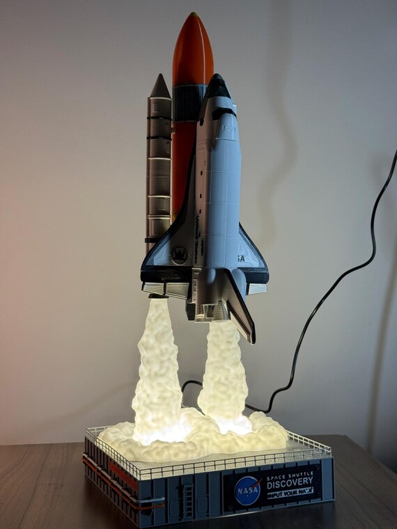 Space Shuttle Discovery Liftoff Diorama Desk Lamp, NASA Decor - Etsy