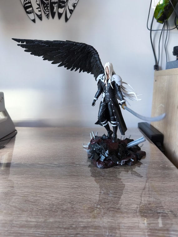 Epic Sephiroth Final Fantasy VII Remake Fan Art Sculpture - Hand