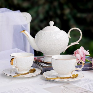 Palace-Style White Ceramic Tea Set, Vintage Ceramic Coffee Set, Floral Teapot Set, Afternoon Tea Tea Set,Teapot With Cup Saucer,Wedding Gift