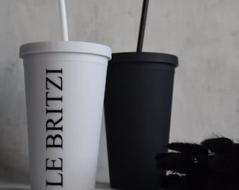Vaso personalizado con tapa y pajita | Botella de agua, accesorio de viaje - taza con inscripción individual | Hecho a mano