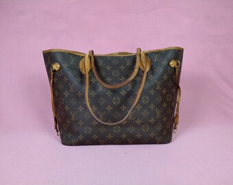 Vintage LV Neverfull Monogram MM Tote Bag.