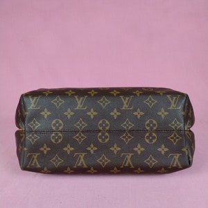 Vintage LV Turenne Monogram Canvas MM Shoulder Bag. image 5