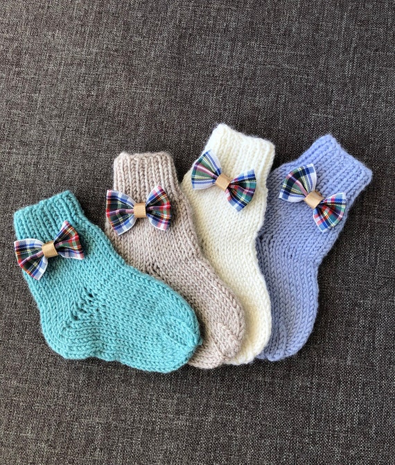 Calcetines de bebé de punto a mano, calcetines de bebé con flor, calcetines  calientes, calcetines suaves
