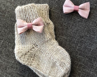 Knitted baby socks, Personalize baby sock, Baby bow sock, Handmade Merino wool knit kid sock, Newborn wool socks.