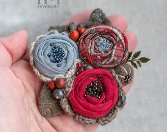 Handmade brooch Sultry Rose Textile brooch, Wool brooch, Beads brooch, Polymer clay bead, Felted wool, Embroidery, Leaves, Boho brooch