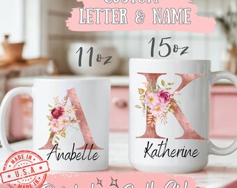 Spersonalizowany ceramiczny kubek z monogramem kwiatowym dla nauczyciela (11, 15 uncji) Spersonalizowany kubek do kawy z inicjałami Prezent dla niej Spersonalizowany kubek z monogramem kwiatowym