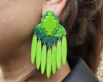 Extra grote handgemaakte oorbellen, groene statementoorbellen, grote hangoorbellen, kleurrijke statementoorbellen