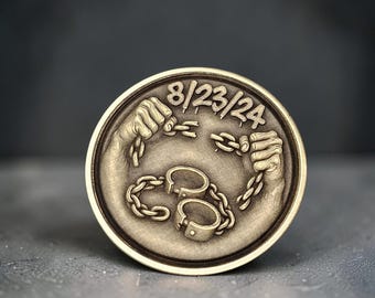 Break Free Recovery Coin | NA or AA Sobriety Anniversary Gift