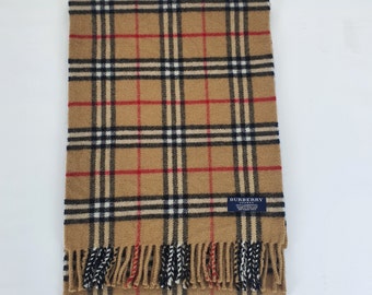 Genuine Burberry wool scarf in an excellent condition Beige colour size 174cm