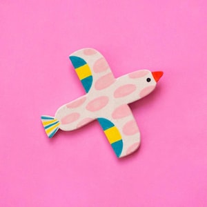 Handmade ceramic bird decoration 'Pink' for hanging – unique piece from Portugal