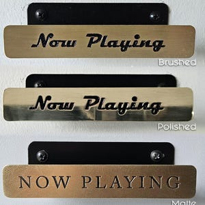 Now Playing Vintage Mässingsskivhylla: Minimalistisk albumdisplay