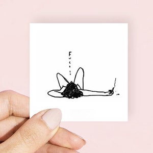 Sticker féministe drôle Femme fatiguée Girl Power Motivation féminine sarcastique Combats contre le patriarcat Journal pour ordinateur portable Féminisme Meme Affirmation