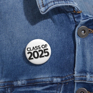 2025年卒業クラスのピンボタン