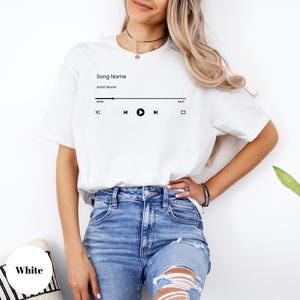 Benutzerdefinierter Song Name Shirt Geschenk für Geburtstag, benutzerdefinierter Künstlername Shirt, benutzerdefinierter Song Name T-Shirt, Lieblingssong-T-Shirt, benutzerdefinierter Lieblingskünstler-T-Shirt
