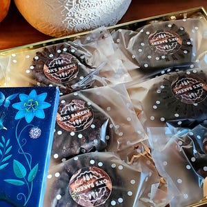 Caribbean Black Cakelets (Set of 6)