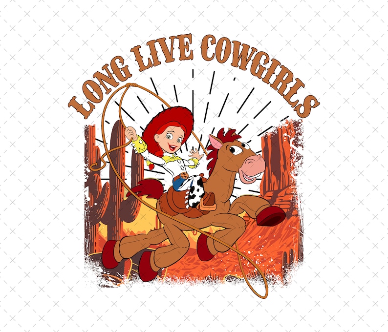 Op de afbeelding: Een cartoonillustratie van een roodharige cowgirl die op een bruin paard rijdt met de tekst "Long Live Cowgirls" in een vintage stijl.