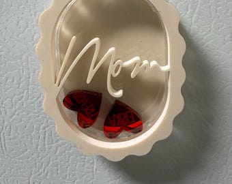Magnete shaker in acrilico fatto a mano con scritta "Mamma" / Cuore a strati, ricordo prezioso, regalo per la festa della mamma
