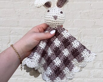 Heirloom Crochet Lovey / Baby Lovey / Häschendecke / häkeln Babyhäschen / Gingham Babydecke