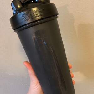 Black BlenderBottle with Rose Gold #GOALS decal applied