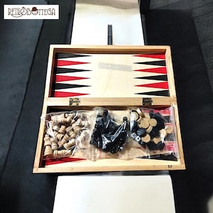 Estuche portátil de madera para damas y ajedrez