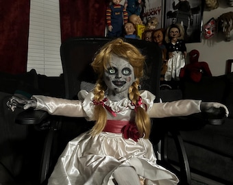 El conjuro: Muñeca Annabelle hecha a medida (2026)