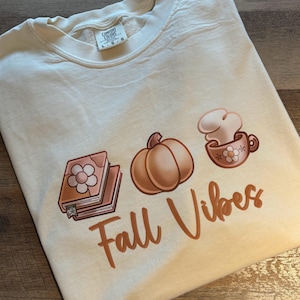 Fall Vibes Long Sleeve T Shirt | Fall Long Sleeve T-Shirt | Pumpkins | Fall Book Long Sleeve T Shirt | Fall Shirt | Pumpkin Shirt