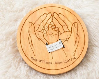 Exhibidor de pulseras de madera para recuerdo personalizado del nacimiento del bebé