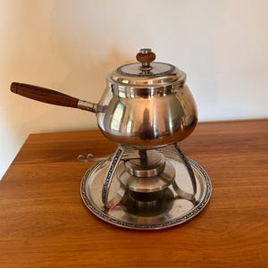 Oneida Fondue Pot and Tray