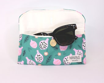 Funda de gafas acolchada verde con estampado de frutas. Estuche de gafas. Estuche acolchado multiusos. Regalo artesanal