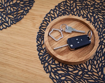 Wooden decorative oak coaster for candles, cups, keys