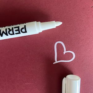 White marker pen | Craft Supplies | Luxury card writing | Greeting card writing - Free UK P&P