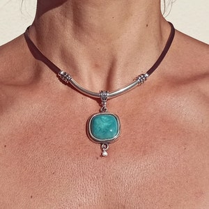 Turquoise Necklace for Women, Turquoise Pendant Necklace, Boho Necklace, Bohemian Necklace, Leather Necklace, Boho Jewelry, Bohemian Jewelry