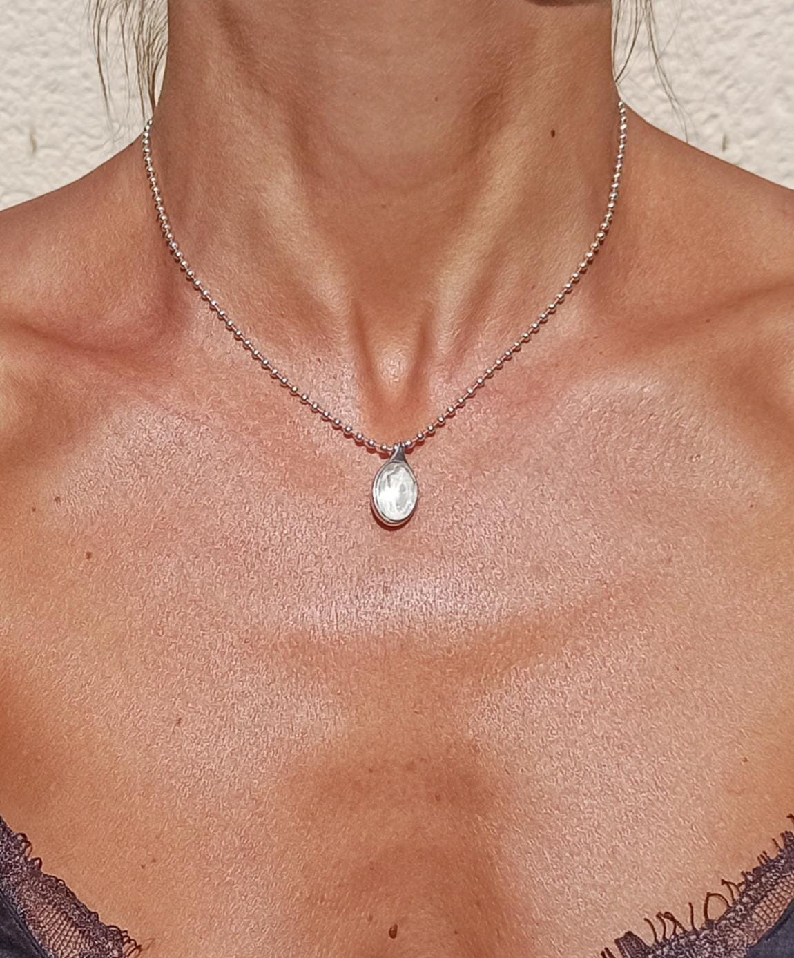 女性用ステートメントネックレス、スワロフスキーネックレス 