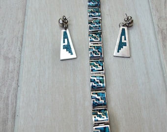 Stunning vintage Mexico Sterling Silver Bracelet and Earrings with Turquoise Inlay