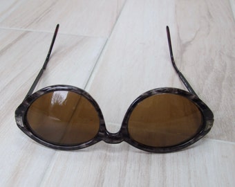 REVO RE1039-01 No Lenses Black Tortoise Oversized Sunglasses  display picture 1