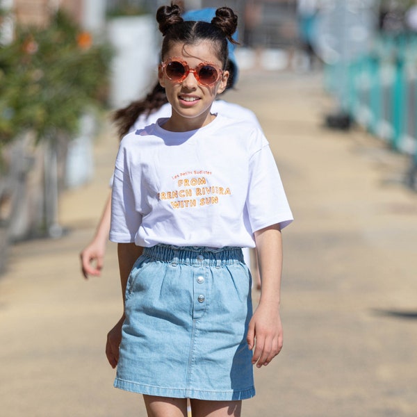 T-shirt brodé "Message d'été"