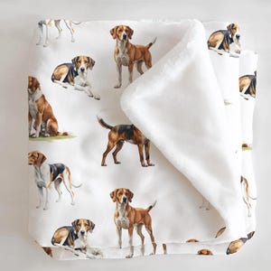 Couverture à emmailloter avec fox hounds anglais, cadeau neutre pour baby shower, literie pour chien, chambre de bébé pour chiot, maman chien de chasse, couverture avec chiens de chasse renard