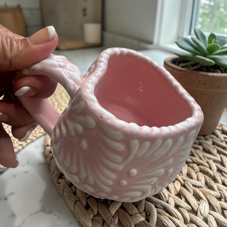 Taza con forma de corazón pintada a mano (473 ml), taza grande de cerámica Talavera, taza de café mexicana - Regalo para mamá, regalo para ella, taza para sopa, regalo para amantes del café Pink 12oz
