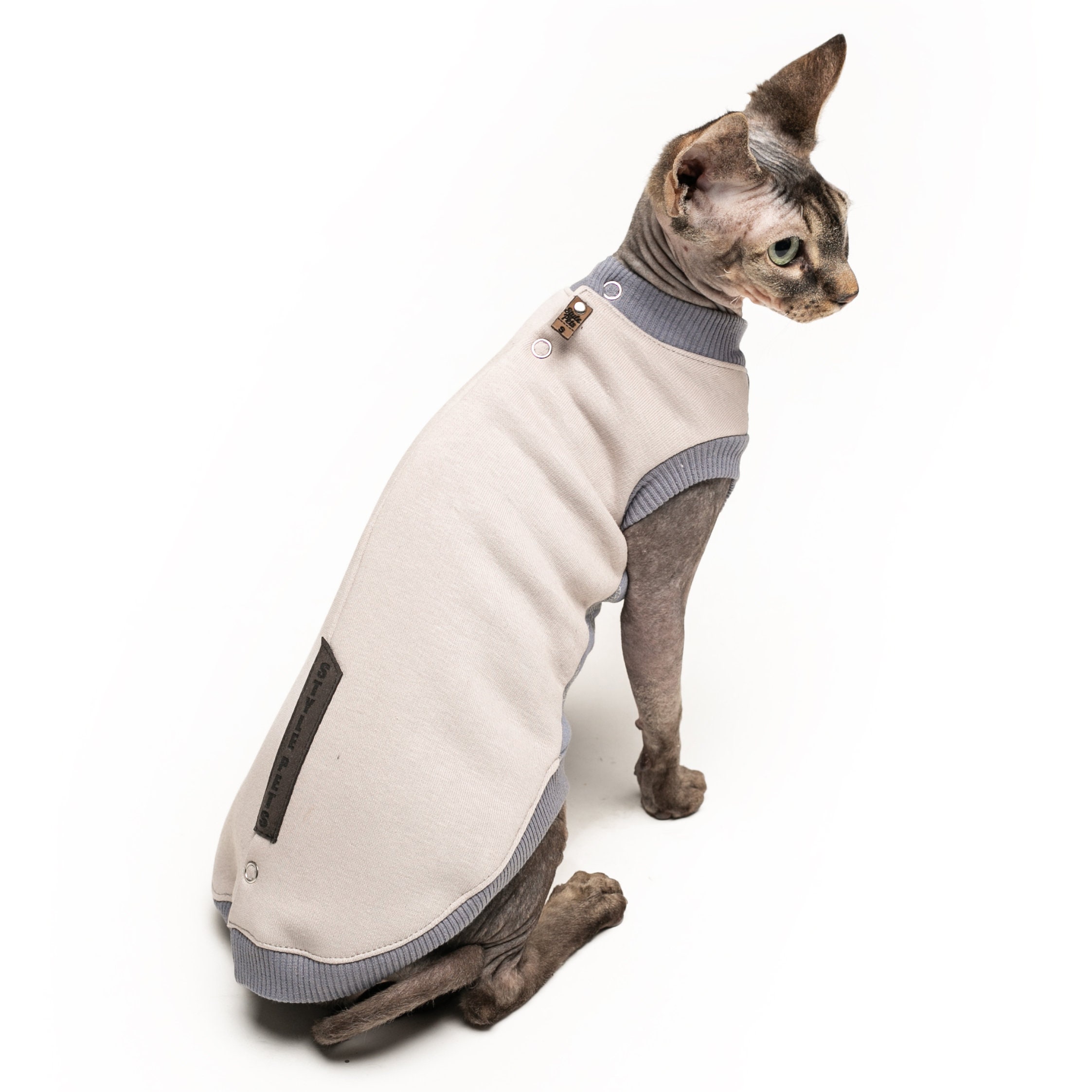 Gray Sleeveless Sphynx Cat Jacket, Warm Coat, Cat Fashion Pet Clothes