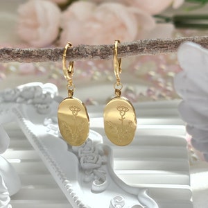Oval Geburtsblume Ohrringe, Benutzerdefinierte Gold Ohrringe, Edelstahl Geburtsmonat Schmuck, Geburtsblume Schmuck, Weihnachtsgeschenk, Geschenk für Mama