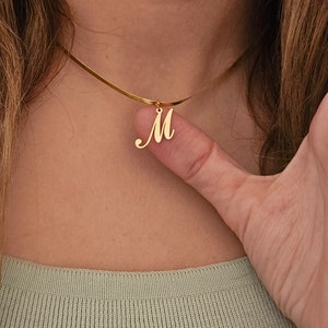 18k Gold Anfang Halskette, Brief Anhänger, Gold Buchstabe Halskette, Geburtstagsgeschenk, zierliche Halskette, personalisierte Buchstabe, Halskette für Frauen