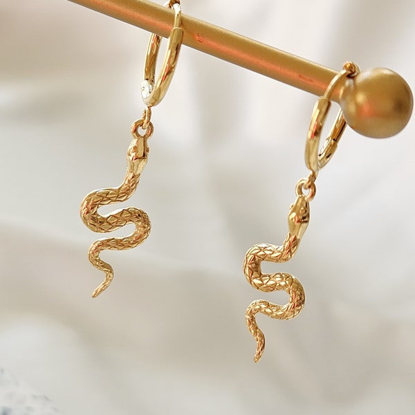 18K Gold Filled Dainty Snake Shaped Charm Huggie - Stainless Steel Hoop Earrings - Minimalist Earrings for Women -  Edgy Animal Earring