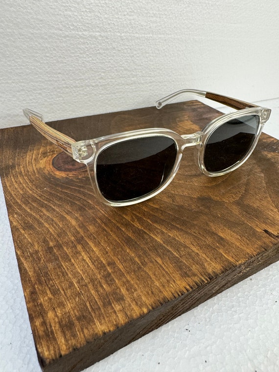 Woodies unisex clear acetate and wood frame sungla