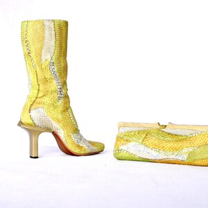 Just The Right Shoe "Perfectly Python Yellow" Boot and Clutch Figurine Set