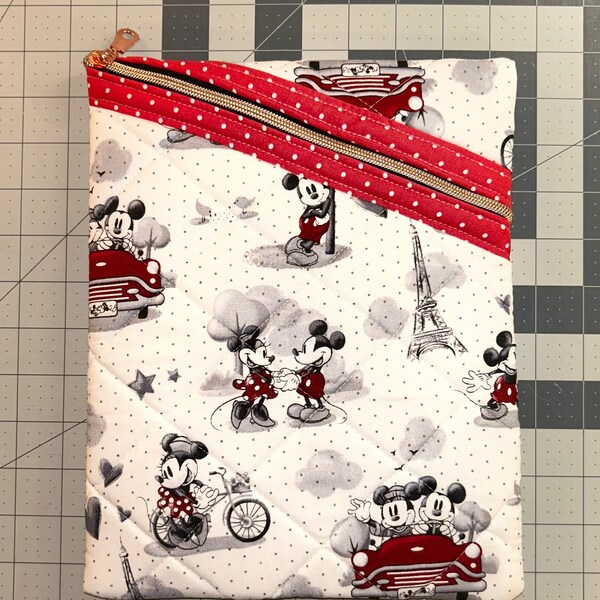 Cozy Quilted Pouch: Ipad Bag