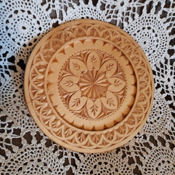 Giving Plate. PERFECT Wedding Gift! Chip Carved Giving Plate, Traditional, Handmade, Folk Art, Primitive.