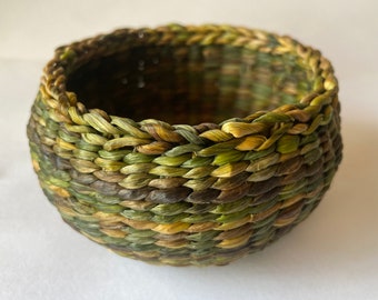 Hand woven daffodil stem basket