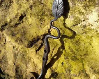 Forged leaf hook